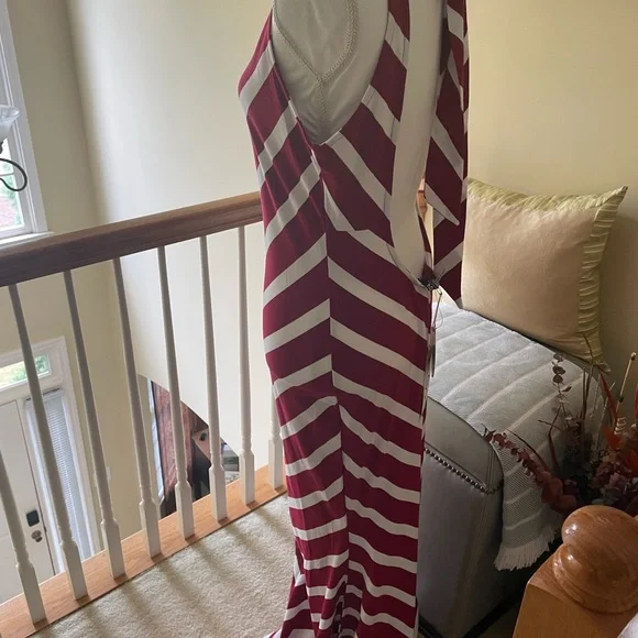 Elegant Striped Maxi Mermaid Dress - Back Out -Red and White - NWT
